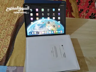  4 ايباد ابل 12.9نظيف جدا