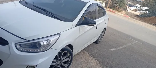  3 هيواندي اكسنت موديل 2015 ترخيص لشهر 12 فتحه سقف غير اصليه البيع كاش فقط ....