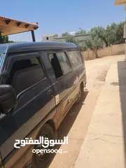  1 باص هونداي h100للبيع