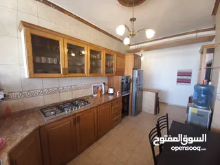  5 شقة مفروشة للإيجار 190م2 ( Property 19184 )-175072741