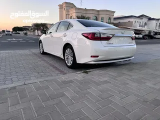  8 LEXUS ES 350 - GCC - 2017 - very clean car