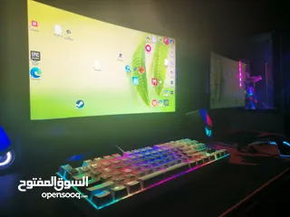  1 قيمنق ps مستعمل شهرين بس ب 600 وقابل للتفاوض مع كامل أغراضه