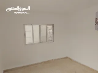  9 منزل للبيع