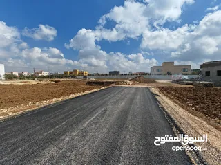  9 فرصة سكنية استثمارية قطع أراضي في منطقة الروضة ناعور قبل بلدية حسبان سكن ج مساحات متنوعة وموقع مميز