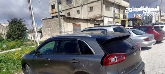  12 كيا نيرو نظيفة جدا للبيع استعمال شخصي سبب البيع السفر