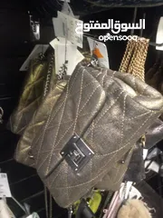  7 فرصة قبل العيد شروة بسعر حرق للبيع بالجملة شناتي ستاتي براند Stradivarius الاسباني 100 حبة مشكلين