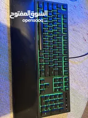  1 كيبورد razer ornata مع مخدة للايدين