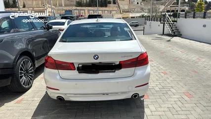  10 BMW 530e 2018 A auto score Plug in Hybrid وارد وكالة