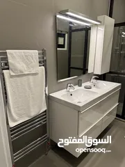  3 شقة مفروشة للإيجار  ( Property 42002 )-175064011