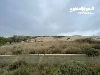  8 ارض 628 متر على شارعين تصلح ل اي نوع من البناء خلف براڤو بيت وزن
