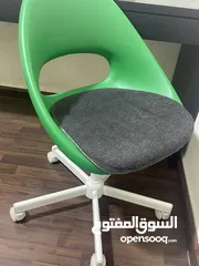  2 كرسي من ايكيا