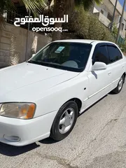  4 هيونداي فيرنا لون ابيضّ مميز موديل 1999