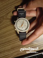  14 ساعة سواتش بالتعاون مع اوميغا بالصلاة على النبي