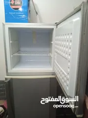  1 ثلاجة نظيفة