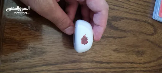  2 jbl earbuds