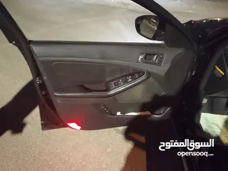  7 كيا اوبتيما k5.  للبيع    بسعر مغري