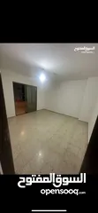  1 ثلاث غرف نوم غير مفروشة للايجار