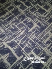  1 زوليه للبيع نظيفه 5*6 مع طاوله تلفزيون نظيف