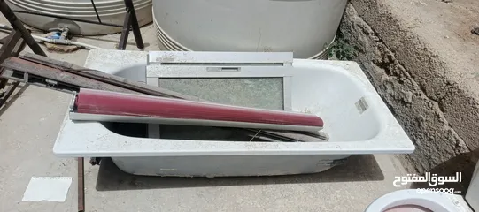  2 اطقم حمامات + باب المنيوم