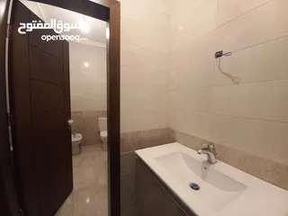  11 شقة غير مفروشة للايجار في عبدون  ( Property 33478 ) سنوي فقط