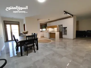  11 فرصة سكنية استثنائية – روف فاخر للبيع في بيتونيا