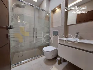  11 شقة طابق أرضي مع ترس لم تسكن للايجار في ام اذينة