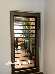  15 شقه مع روف من المالك مباشره بسعر مغري