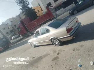  11 بي ام دبليو 520