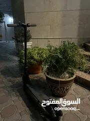  1 سكوتر كهربائي/Electric scooter