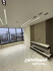  2 روف مميز جدا للبيع الراهبات مقابل جويل بلازا مساحة 245 متر وتراس 110 متر