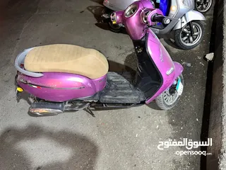  6 اسكوتر مارينو كلاسيك 2021 رخصه لغايه 2025 مرور حدائق القبة