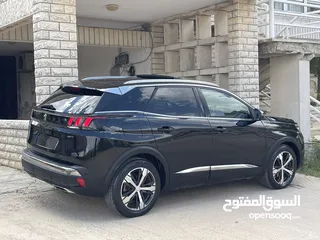  2 Peugeot 3008GT  Peugeot
