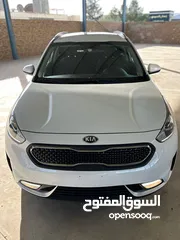  8 Kia Niro Hybrid Clean title  فحص كامل 2019