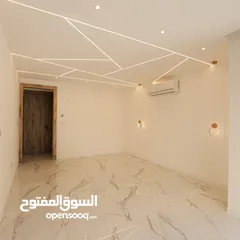  7 شقة للبيع طابق أول في الشميساني  - مساحة 200م2 وبأعلى المواصفات والتشطيبات الفاخرة