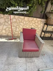  3 طقم رتان لون بيج و احمر