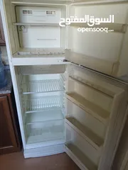  2 ثلاجتين للبيع شغالات 100% بحاله جيده