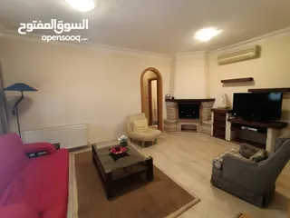  9 شقه ارضيه للبيع،،ترسات وحديقه حول البيت،،اهم مواقع دير غبار