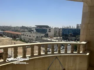  4 للبيع من المالك بسبب السفر. شقة مفروشة بالكامل. استخدام محدود