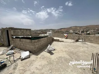  5 مجمع تجاري للبيع