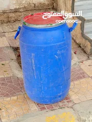  19 براميل بلاستيك + حديد
