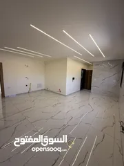  14 شقه طابق تسويه للبيع مساحه 145 داخلي وخارجي 100متر بموقع مميز في جبيهه حي المنصور
