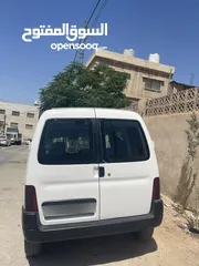  3 بيجو بارتنر ركاب 2005 بحالة الوكالة للبيع