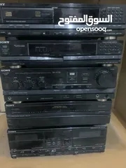  1 ستيريو ماركة Sony بحالة الوكاله شغال مية بالميه