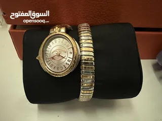  4 ساعة نسائية ماركة