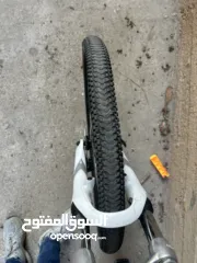  6 كل أشي مكتوب تحت لحق حالك وفي هدايه عجلين مع البسكليت