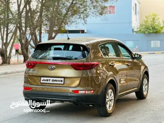  7 KIA SPORTAGE2.0L 2016 MODEL WITH WELL-MAINATINED AND LOW MILEAGE CAR