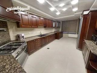  4 شقة مفروشة للإيجار 210م2 ( Property 19109 ) سنوي فقط