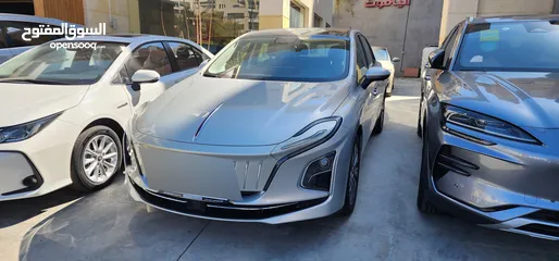  1 سيارة هونتشي EV QM5 كهرباء موديل 2024 زيرو وارد وكفالة الشركة للبيع