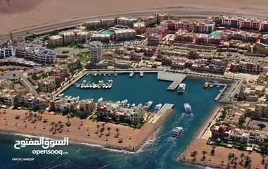  20 شاليهات للايجار اليومي والشهري والسنوي  متوفر بعدة احجام متوفر شاليهات غرفه وفر غرفتين ويوجد 3 واربع