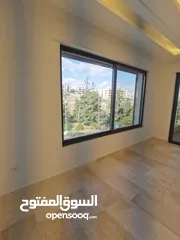  10 925560  شقة في ش المطار الغباشية ط ثاني 3 غرف 2ماستر 4حمامات مساحتها 200م2 -